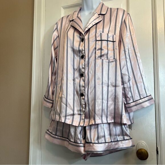 Apt. 9 striped women's satin pajama set (medium) - Picture 5 of 9